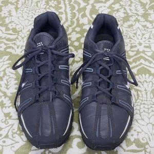 Nike Shox Sz 10 Grey White Sneakers